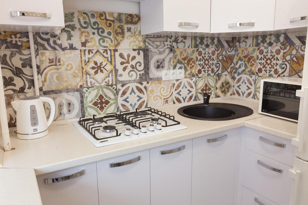 Leogrand Apartments On Svobody Львов Экстерьер фото